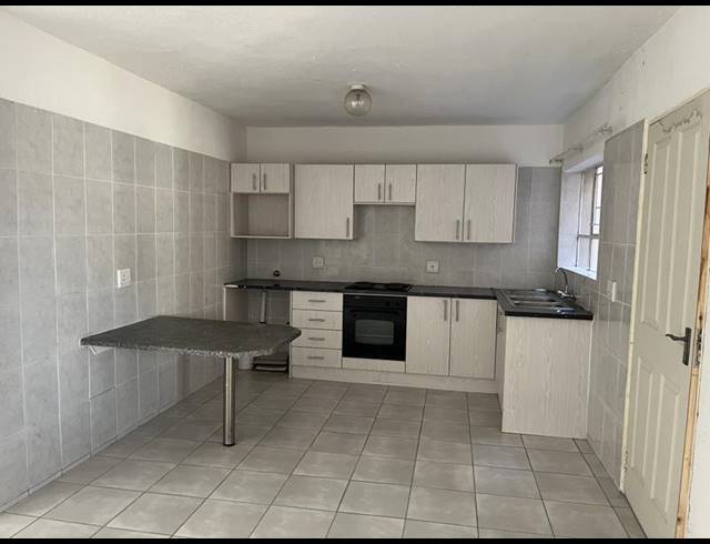 2 BEDROOM APARTMENT FOR SALE IN EDENVALE CENTRAL